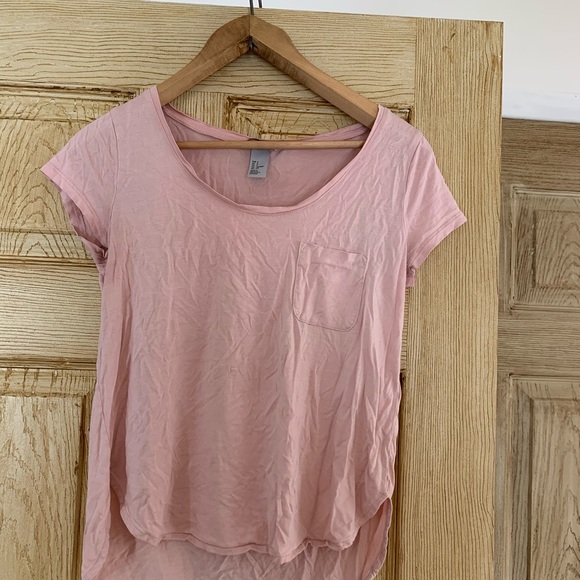 Cute pink tee - Picture 2 of 4